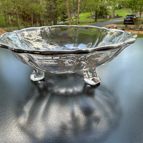 #1014 FOOTED GLASS BOWL SILVER DECORATIONS PADEN CITY GLASS, POPPY & LEAVES SILV - Picture 1 of 11